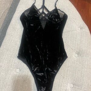 Sam Edelman Black Velvet Garment